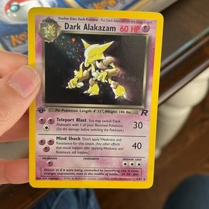 1st edition dark alakazan holographic Pokemon card